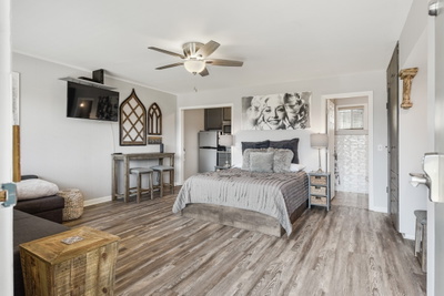 803 Hillview Hts