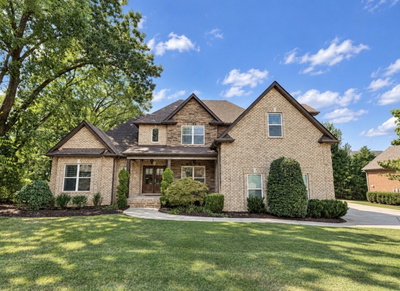 2707 Battleground Dr
