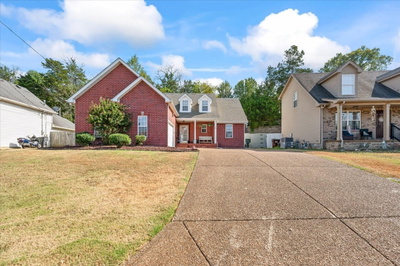 1009 Saddle Wood Dr