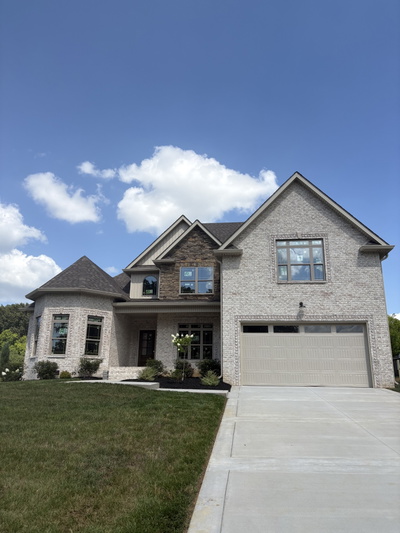 1501 Riggins Dr