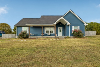122 Hunters Ln
