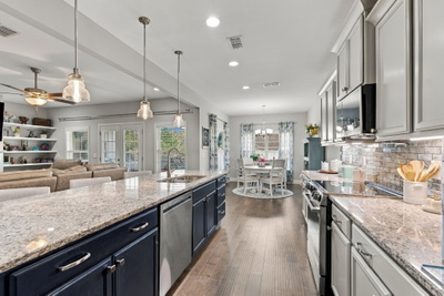 2341 Stonecenter Ln