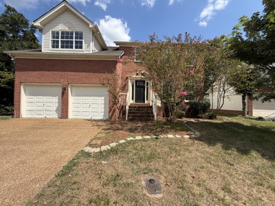2036 Glastonbury Dr