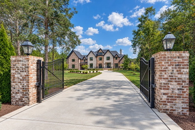 4004 Trinity Rd