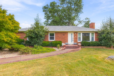 2711 Noonan Dr