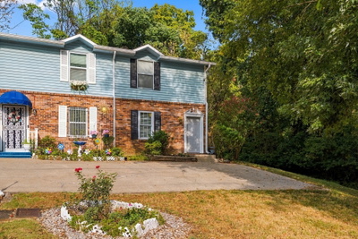 1422 Campbell Cir