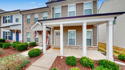 215 Mansfield Dr