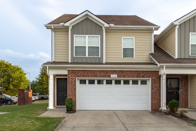 4316 Aurora Cir