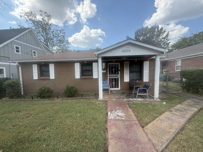 1008 N 5th St