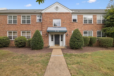 1112 Clifton Ln