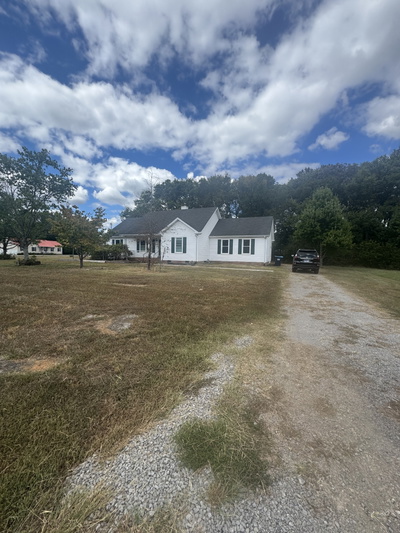 724 Hogan Dr