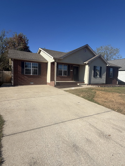 1940 Waterford Dr