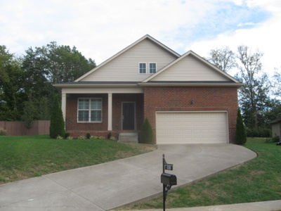 1066 Oakhall Dr
