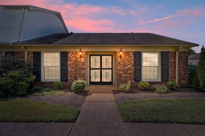 8207 Sawyer Brown Rd