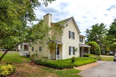 1244 Carriage Park Dr