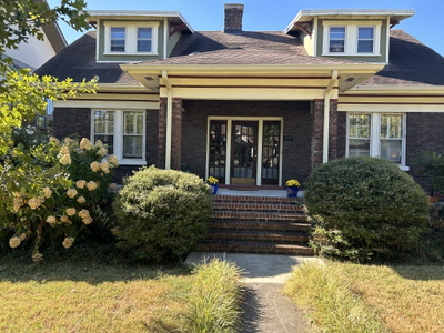 1407 Elmwood Ave