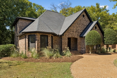 224 Pebble Glen Dr