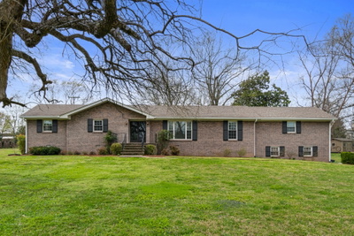 513 Meadowlark Ln