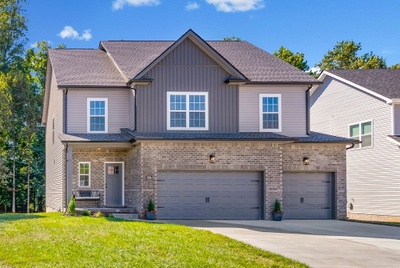 586 Pongracz Way