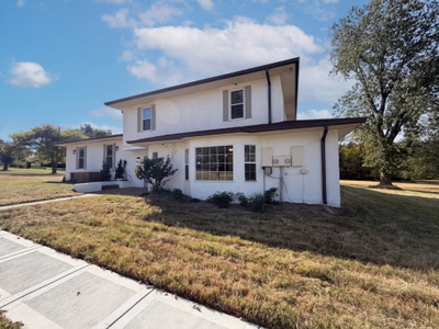 557 Peach Valley Rd