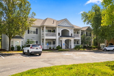 7007 Lenox Village Dr