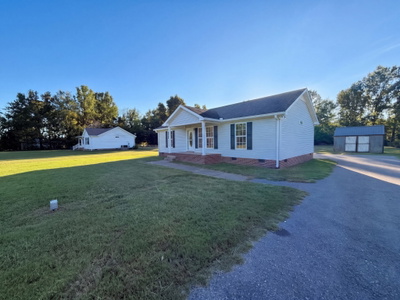 205 Woods Rd