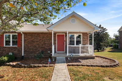 27 Rolling Meadows Dr
