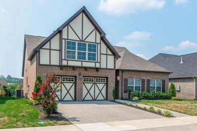 730 Canter Ln