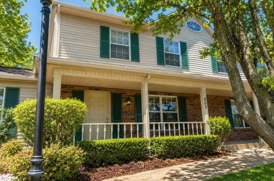 802 Beazer Ln, NE
