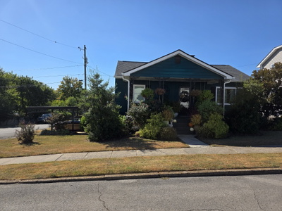 712 Bryan St