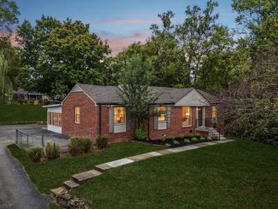 4840 Lynn Dr