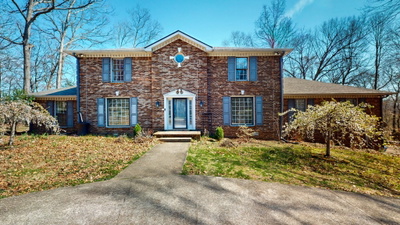 808 Shady Bluff Trl