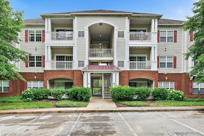 8221 Lenox Creekside Dr