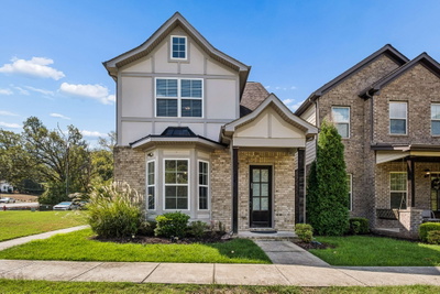 200 Cedar Place Row
