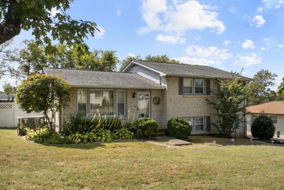 607 Comet Dr