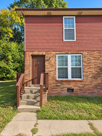 280 Donna Dr