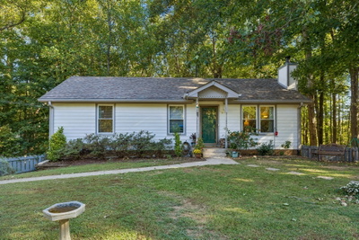 1107 Dogwood Ln