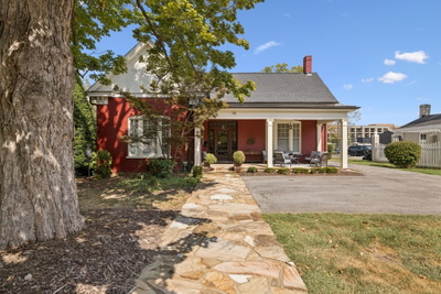 138 3rd Ave, N