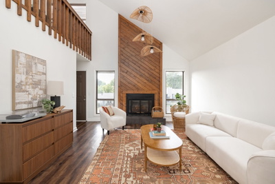 121 Needles Ct