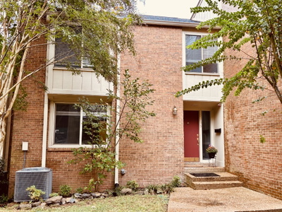 6935 Highland Park Dr