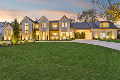 1705 Reflection Ln