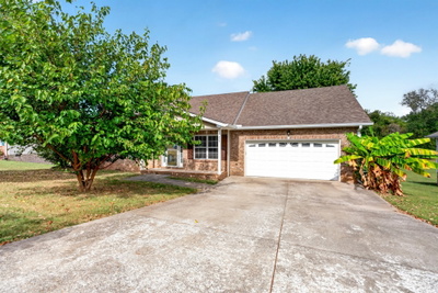 225 Raintree Dr