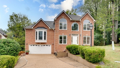 532 Rivercrest Cv
