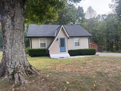 305 W Garretts Creek Rd