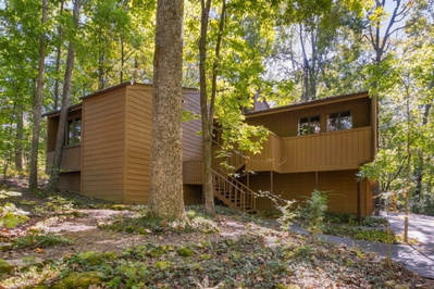 724 Pine Hill Lane