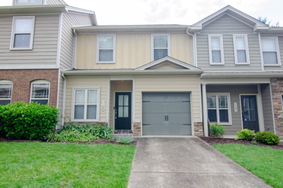 1124 Woodbury Falls Ct