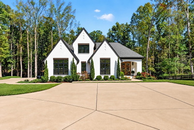5916 Pinewood Rd