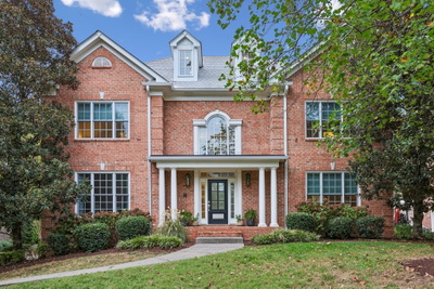 624 Burghley Ln