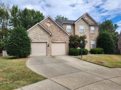 7401 Thornwood Ct