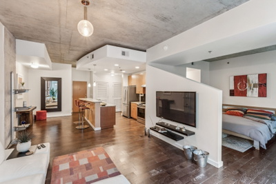 301 Demonbreun St